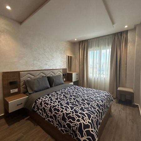 Splendide Studio Haut Standing En Face De La Marina Et A 200 M Du Port De Tanger - 1 Chambre Double Buitenkant foto