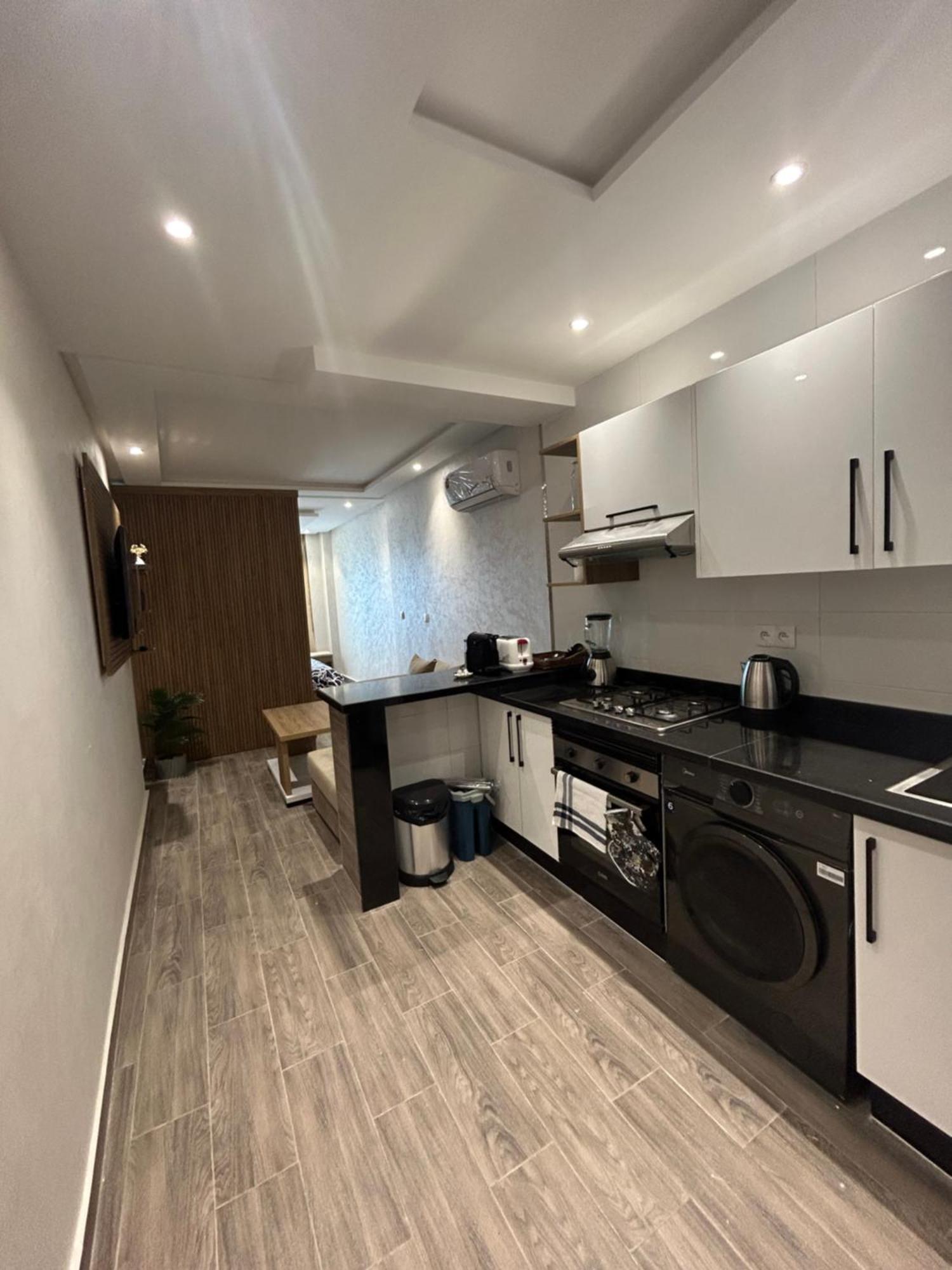 Splendide Studio Haut Standing En Face De La Marina Et A 200 M Du Port De Tanger - 1 Chambre Double Buitenkant foto