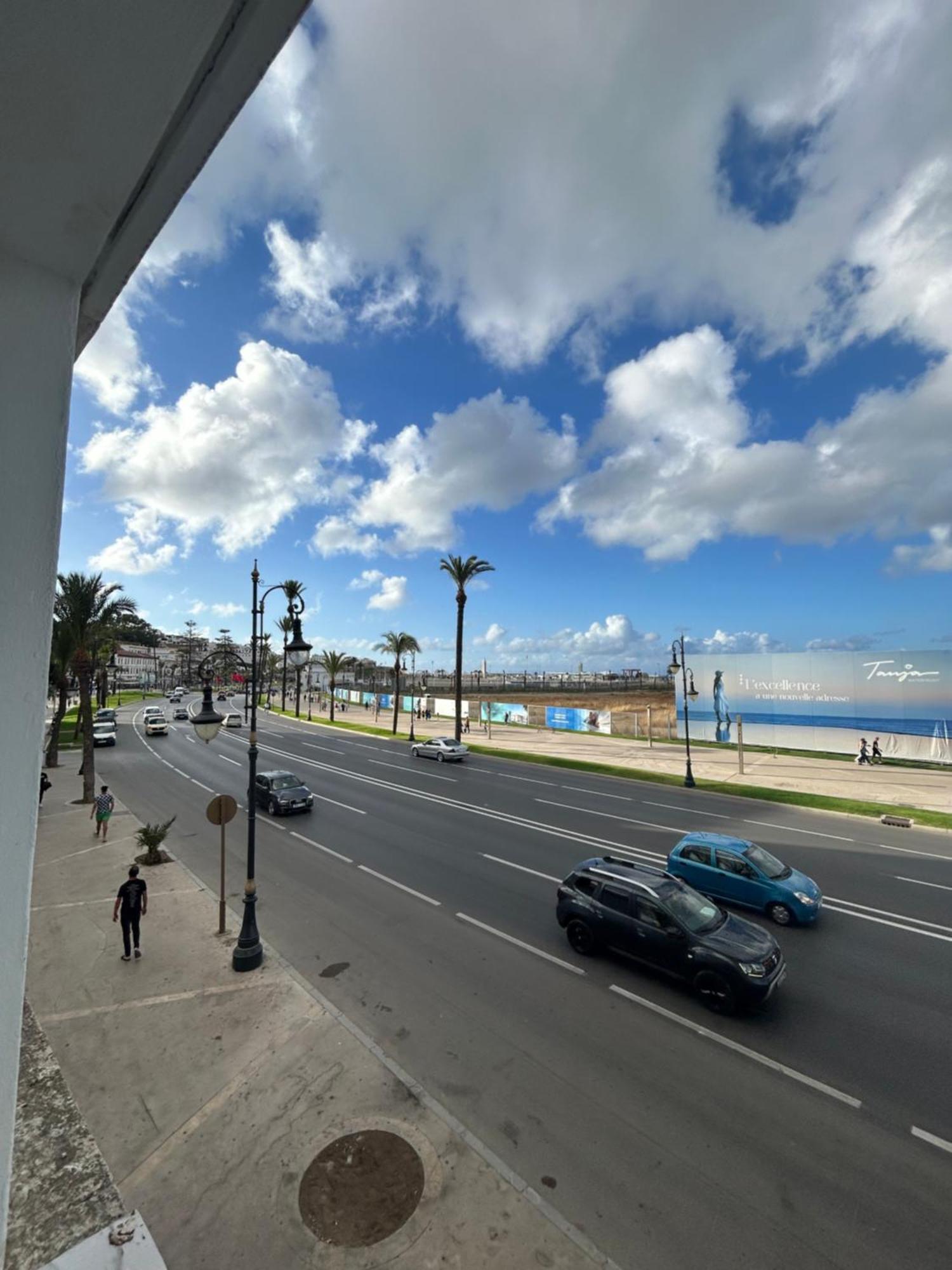 Splendide Studio Haut Standing En Face De La Marina Et A 200 M Du Port De Tanger - 1 Chambre Double Buitenkant foto