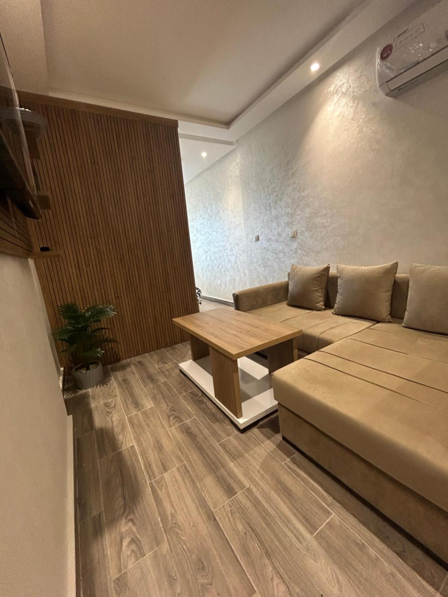 Splendide Studio Haut Standing En Face De La Marina Et A 200 M Du Port De Tanger - 1 Chambre Double Buitenkant foto